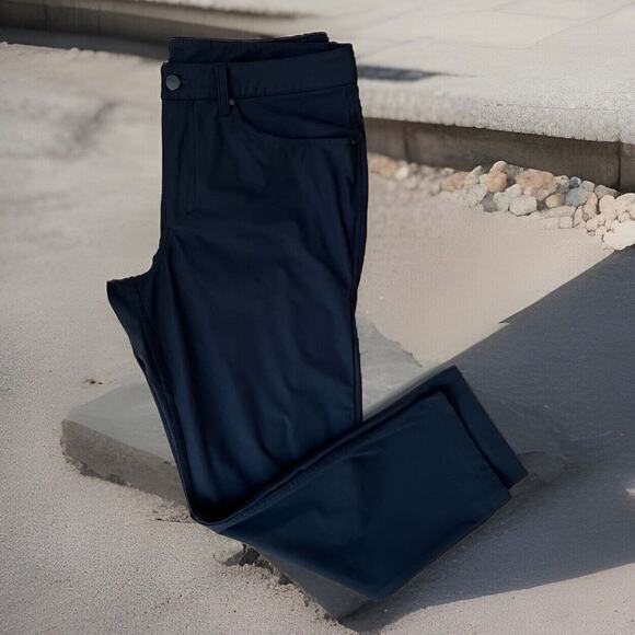 Lululemon ABC Pants 34 Black Athleisure Casual Workwear Sportswear Commission - Picture 1 of 9